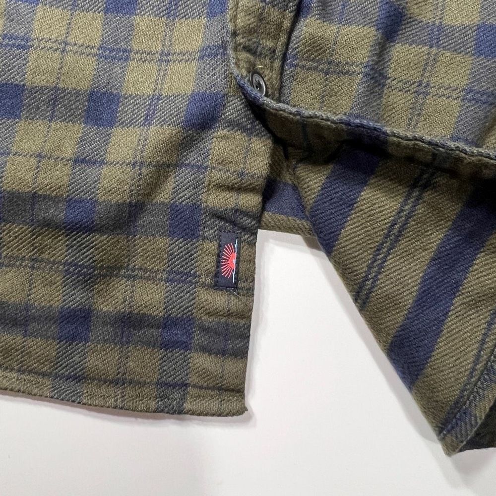 NWOT Faherty Legend Sweater Shirt Long Sleeve Flannel Green Blue Plaid Mens XL - Picture 4 of 10